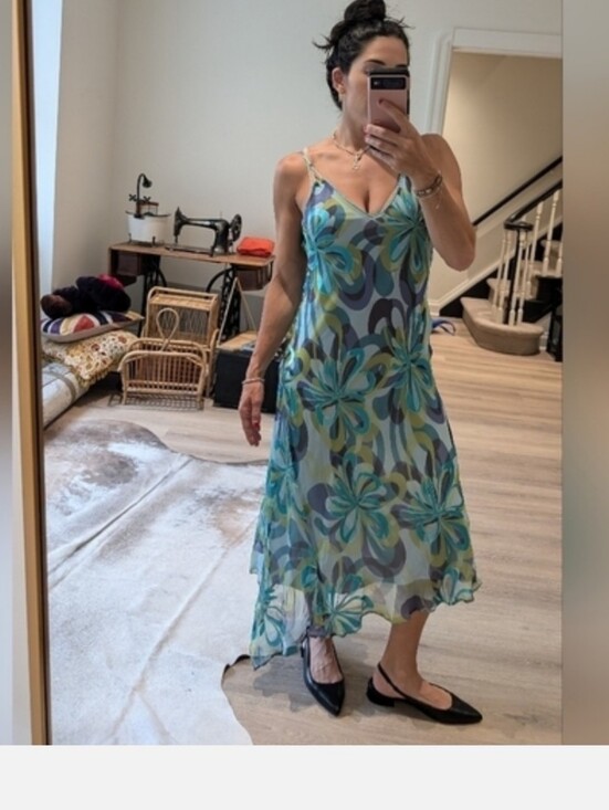 Planet Dresses & Skirts - Planet V-Neck Floral Maxi Dress Blue Green Silk